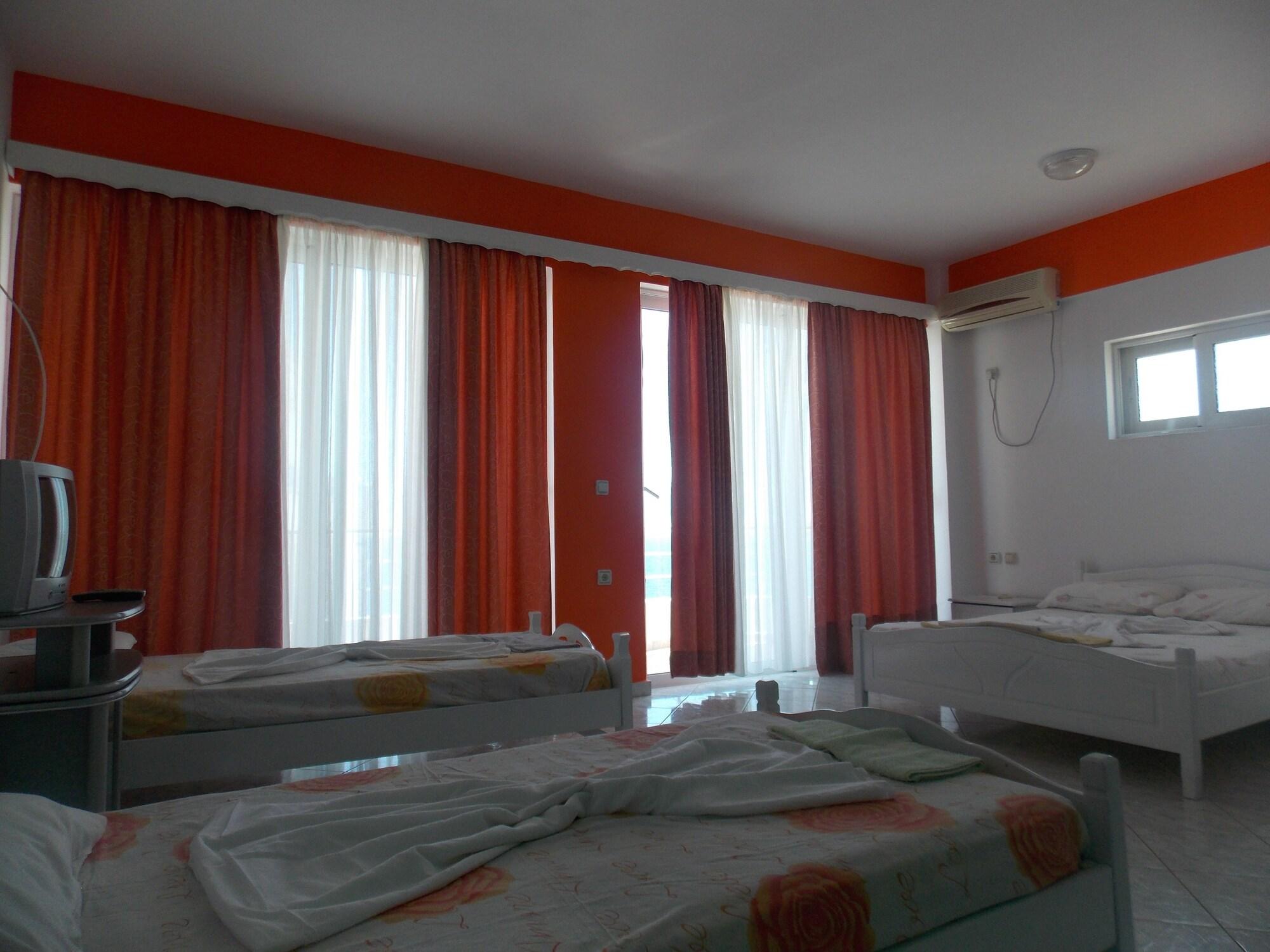 Damian Saranda Hotel Экстерьер фото